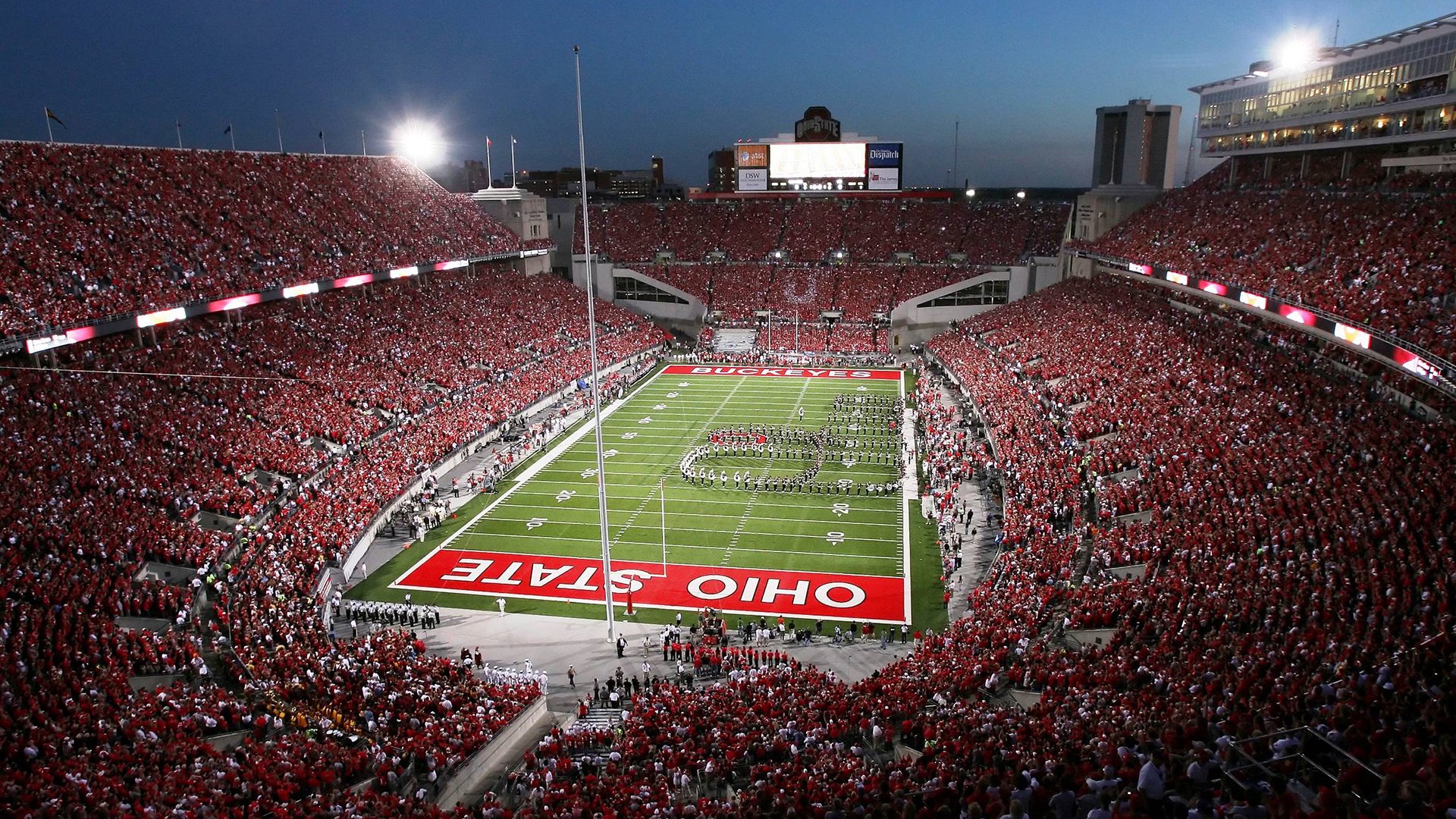 年輕球員表現出色,獲得關注和讚賞,年轻球队